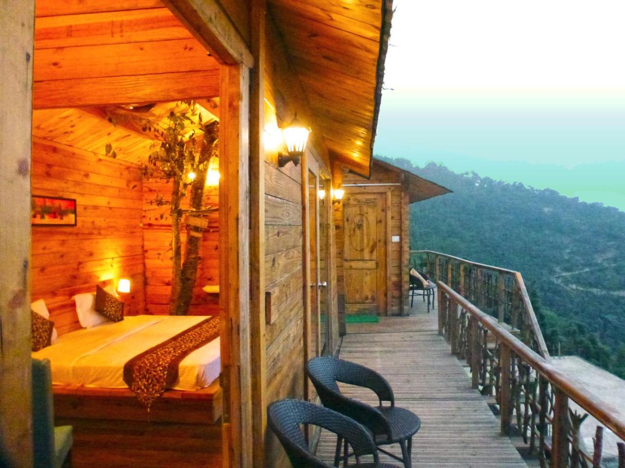 Treehouse Resort Mukteshwar Exterior photo